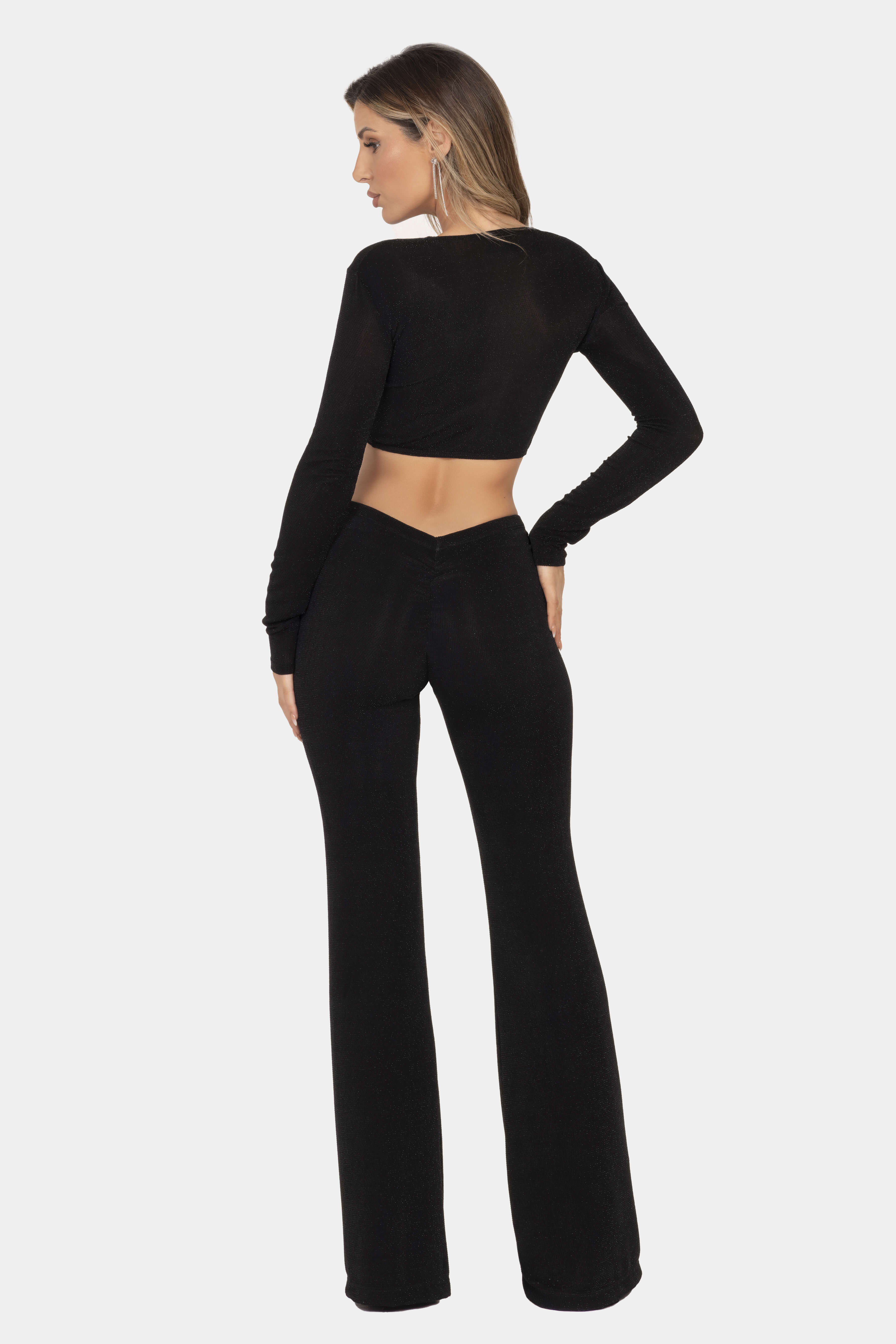 Conjunto Onix espalda crop top y pantalón acampanado negro brillante - Giebelle party set